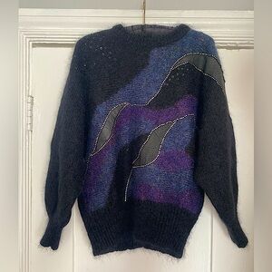 Tamnan vintage sweater black embellishment SZ M